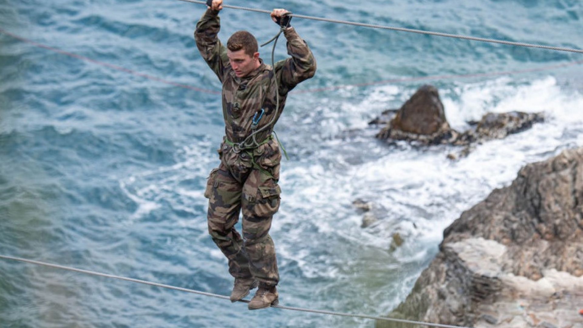  Préparation des cadres et combattants au Centre national d'entraînement commando, juin 2021.