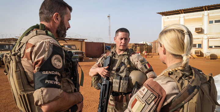 Mission à l'extérieure du camp, avec les prévôts.