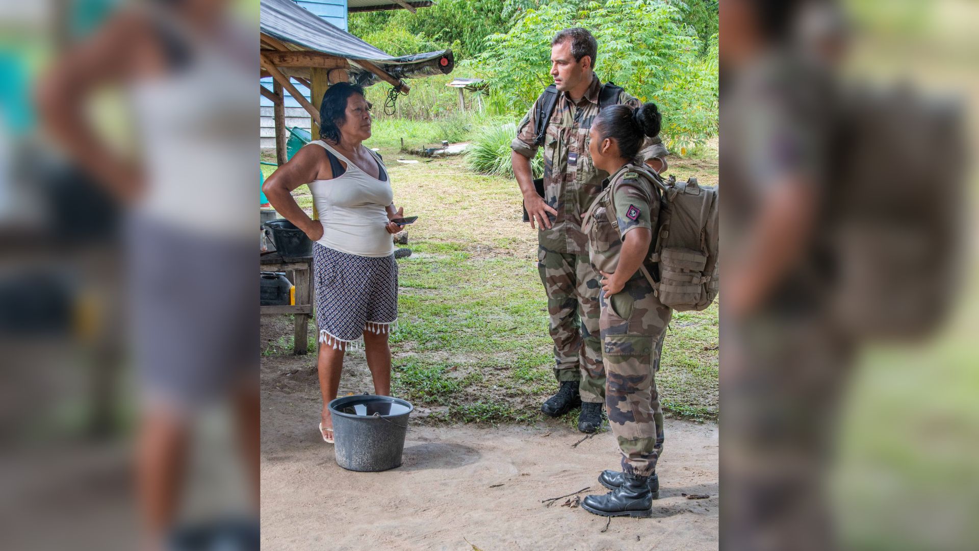 Rencontre avec l'épouse du chef coutumier dans un village de Guyane