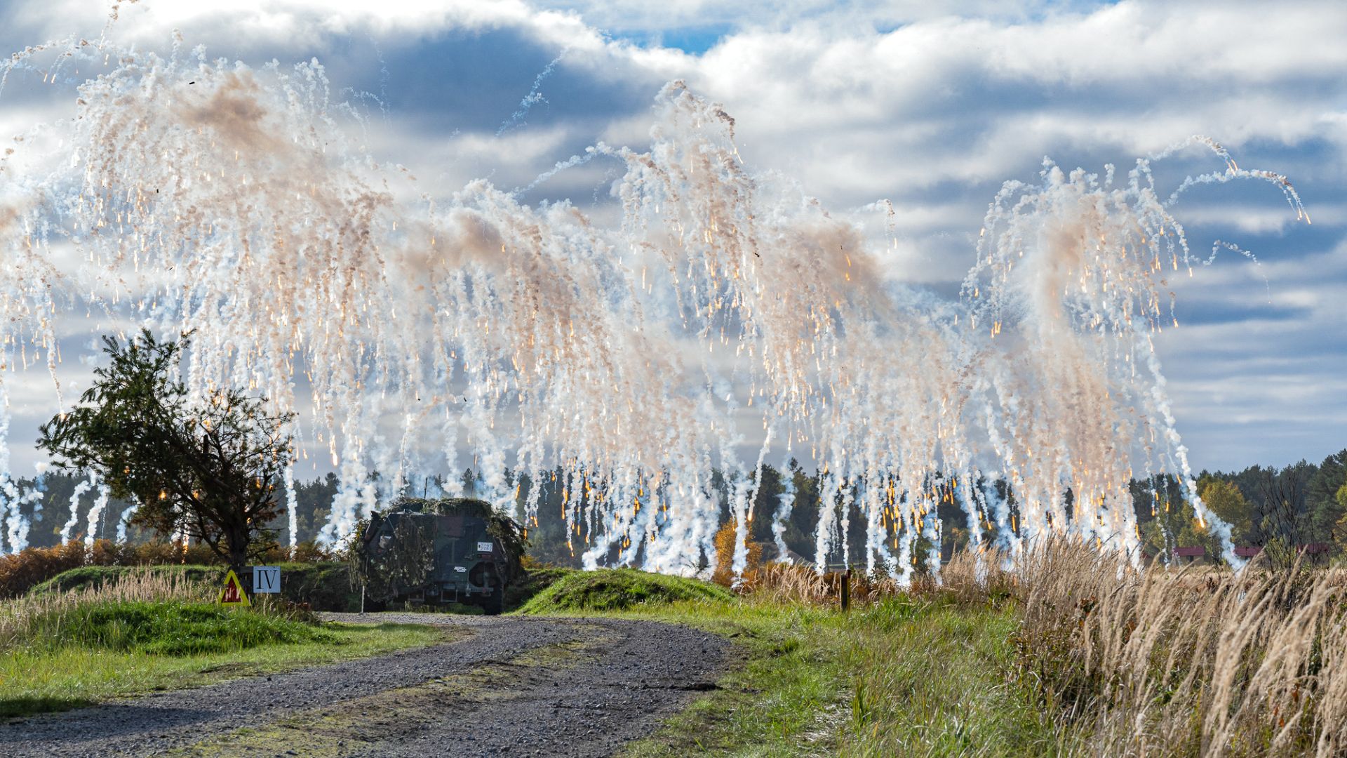 Couverture fumigène lors d'une manoeuvre génie allemande par la Panzerpionierkompanie 550.