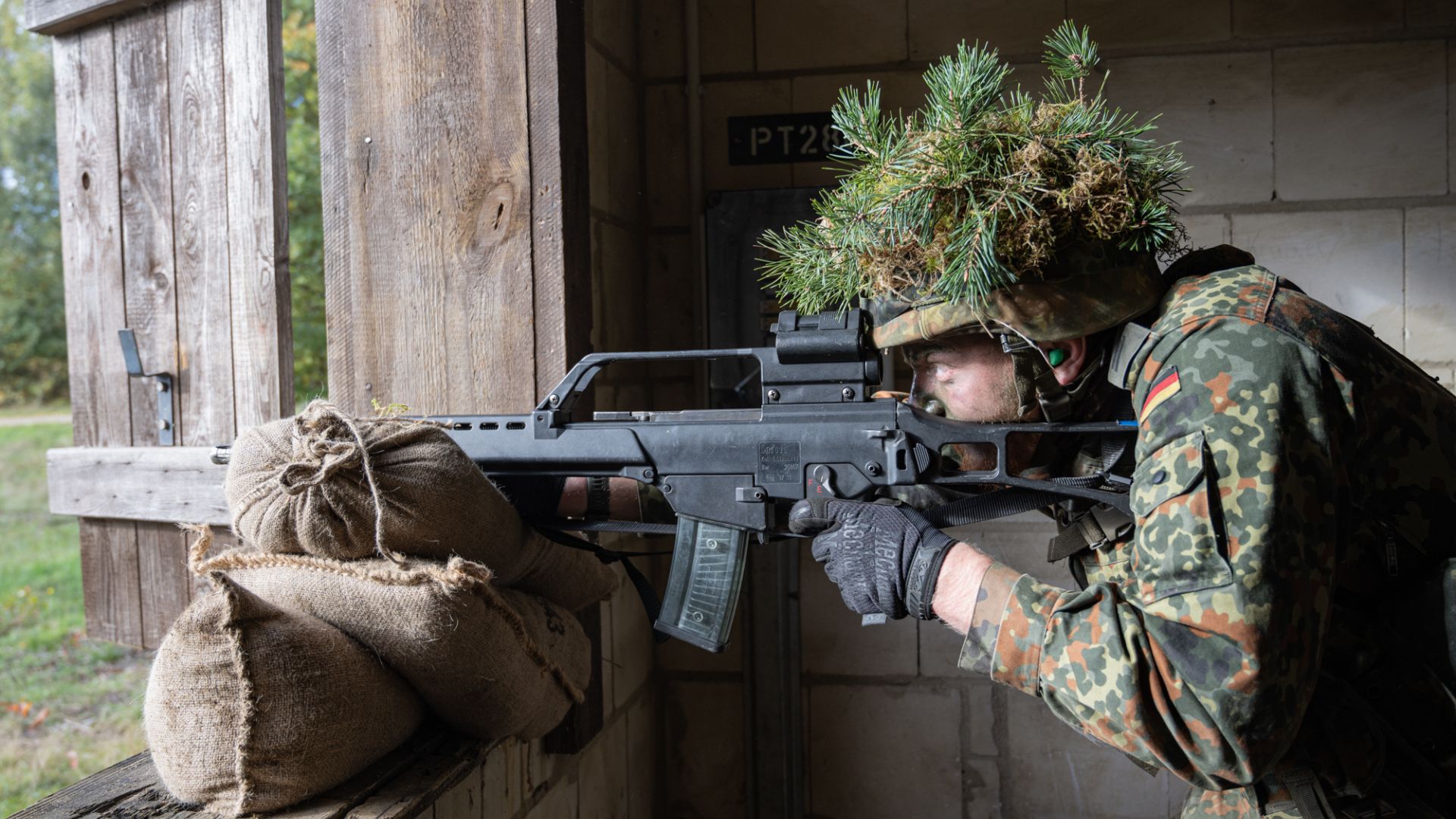 Un soldat allemand lors d'un scénario de tirs.