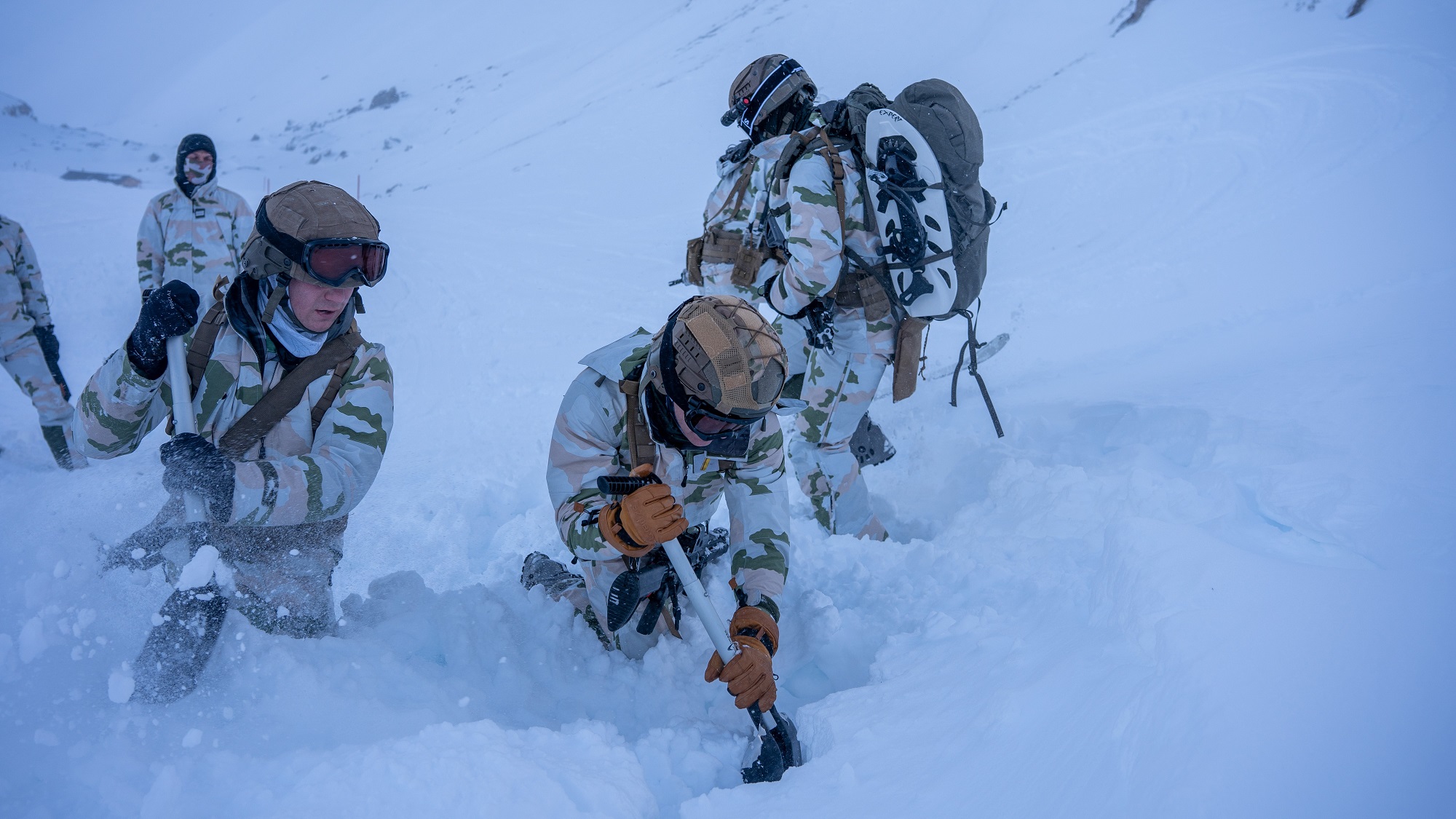 27e BCA - Exercice de recherche de victimes suite à une avalanche dans les Rochilles