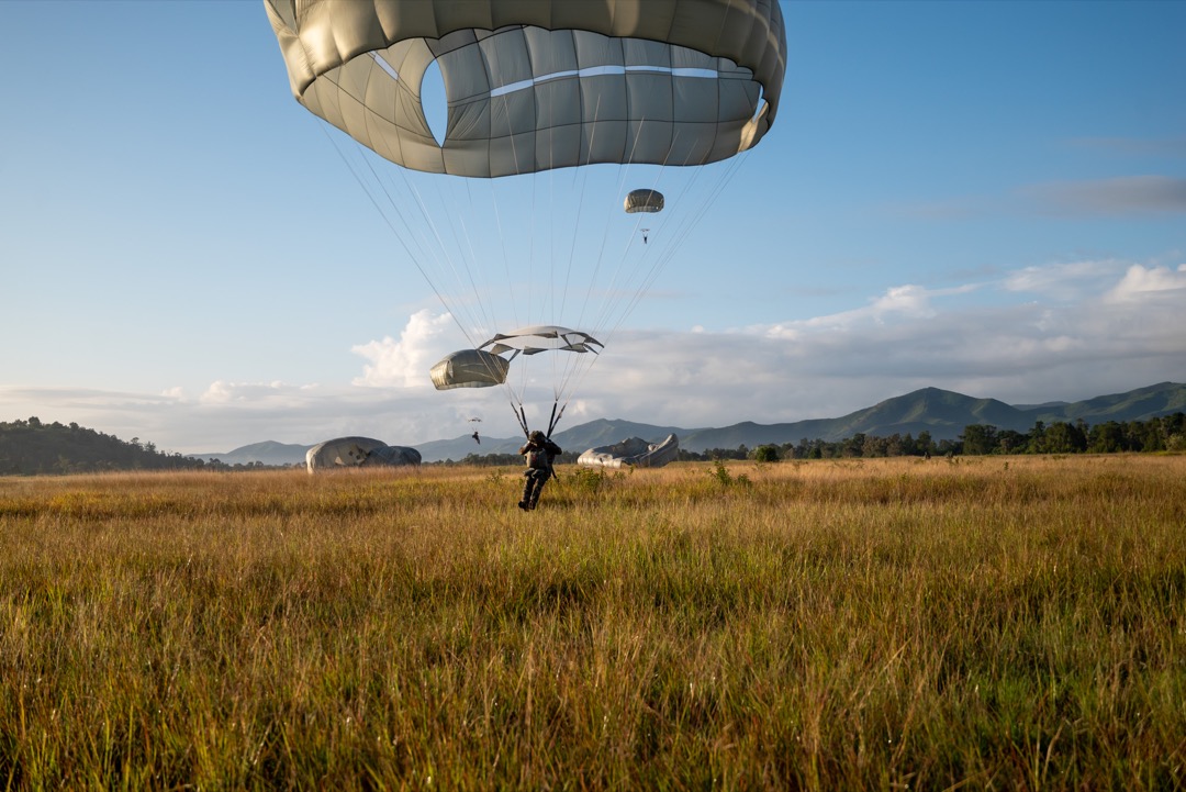 L’exercice est l’occasion pour le régiment de démontrer ses capacités pour projeter des parachutistes et ravitailler des unités parfois  isolées notamment grâce à l'emploi de la livraison par air.