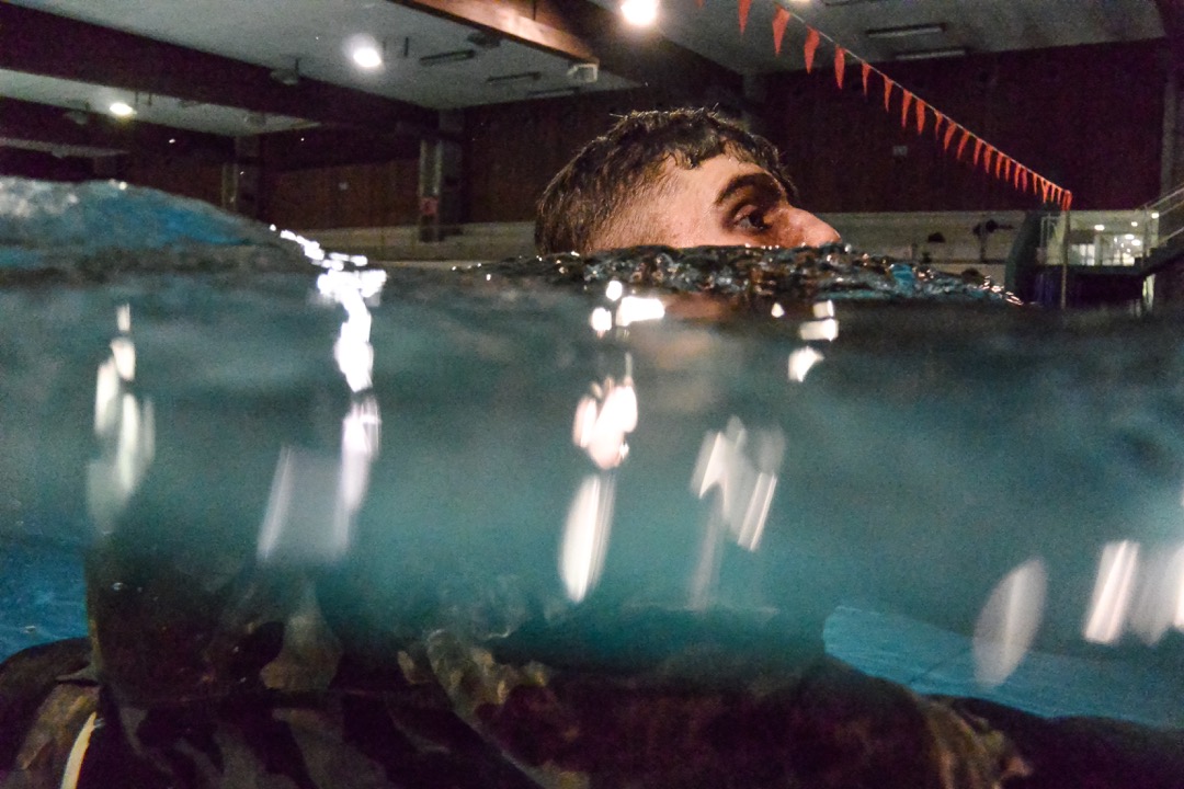 Un soldat aux tests de sélection du groupement commando parachutiste.