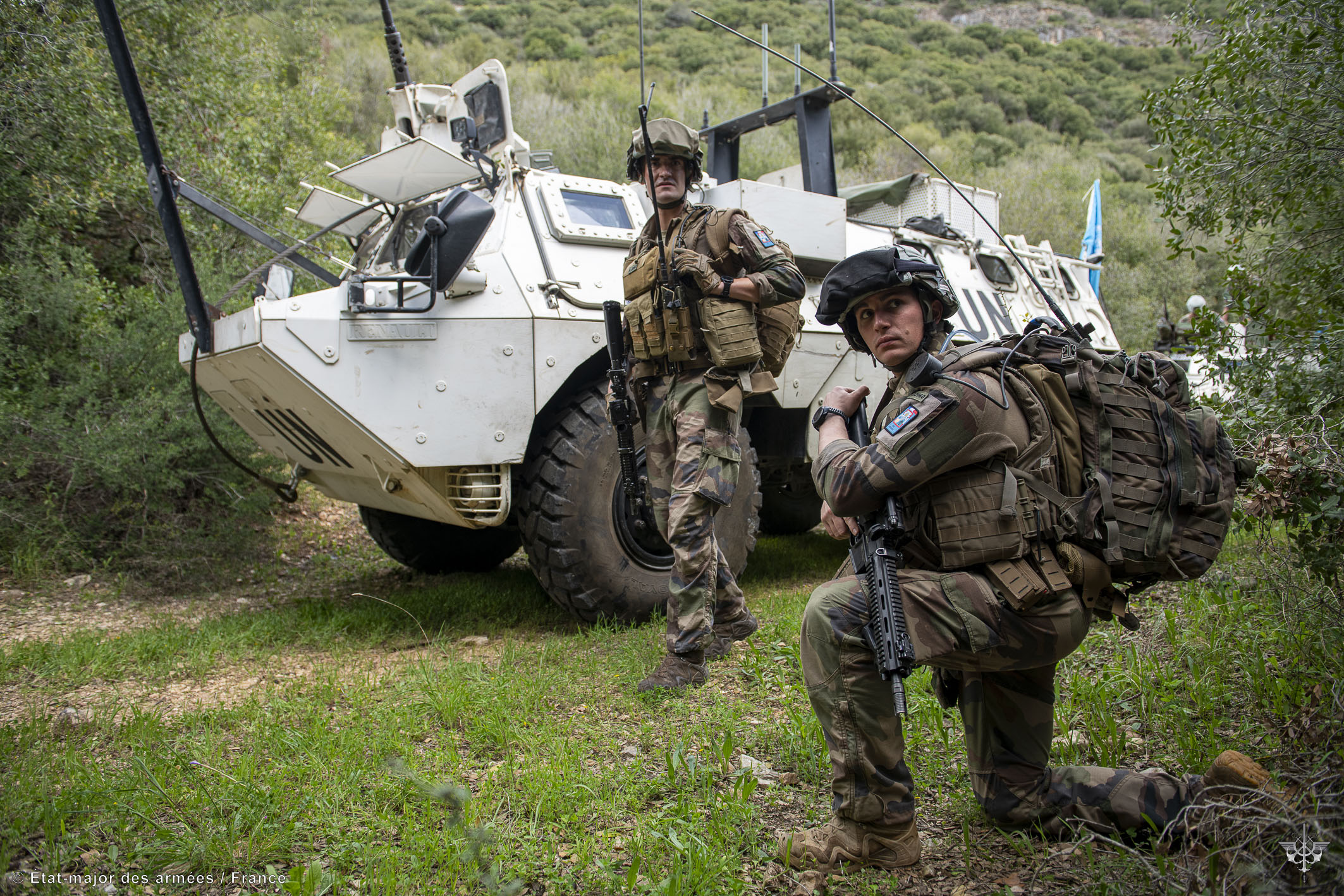 Les éléments du génie doivent détecter et confirmer la présence d'engins explosifs improvisés et de munitions non explosées.